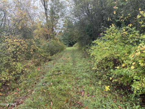 L28.000 Bridge Road Crown Point NY 12928