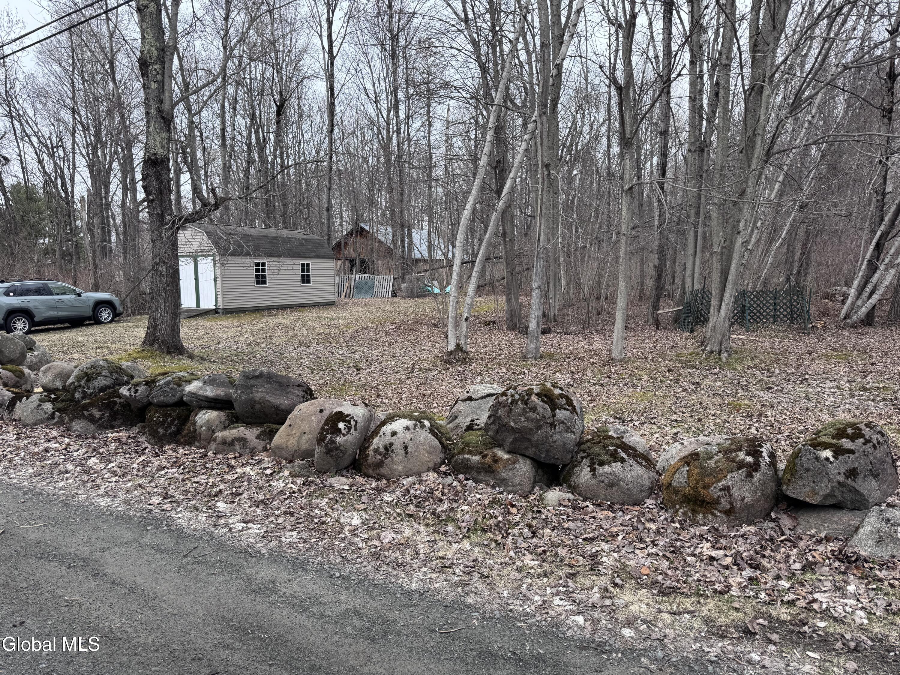 597 Lakeview Road Broadalbin NY 12025