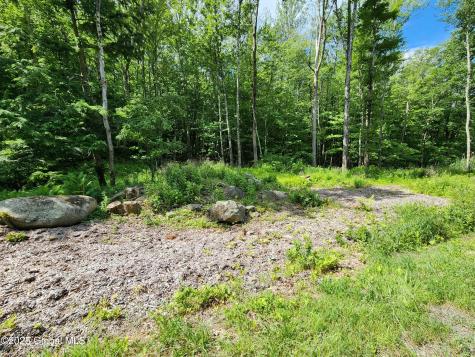 140 Roaser Road Sand Lake NY 12153