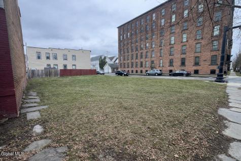 762 2nd Avenue Troy NY 12182