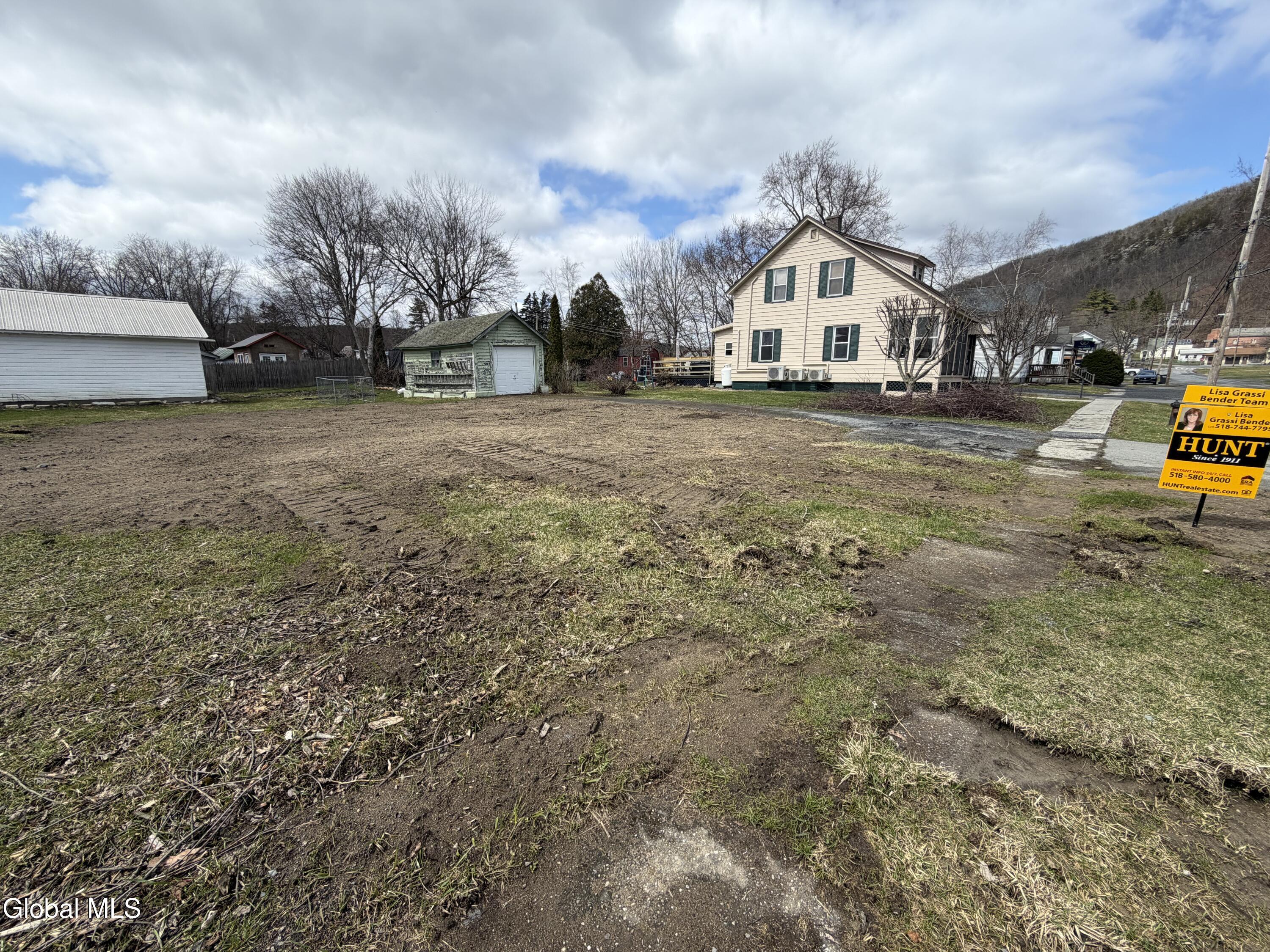 17 Davis Street Whitehall NY 12887