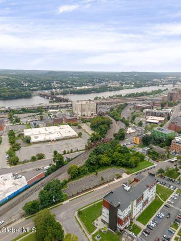 329 N Pearl Street Albany NY 12207