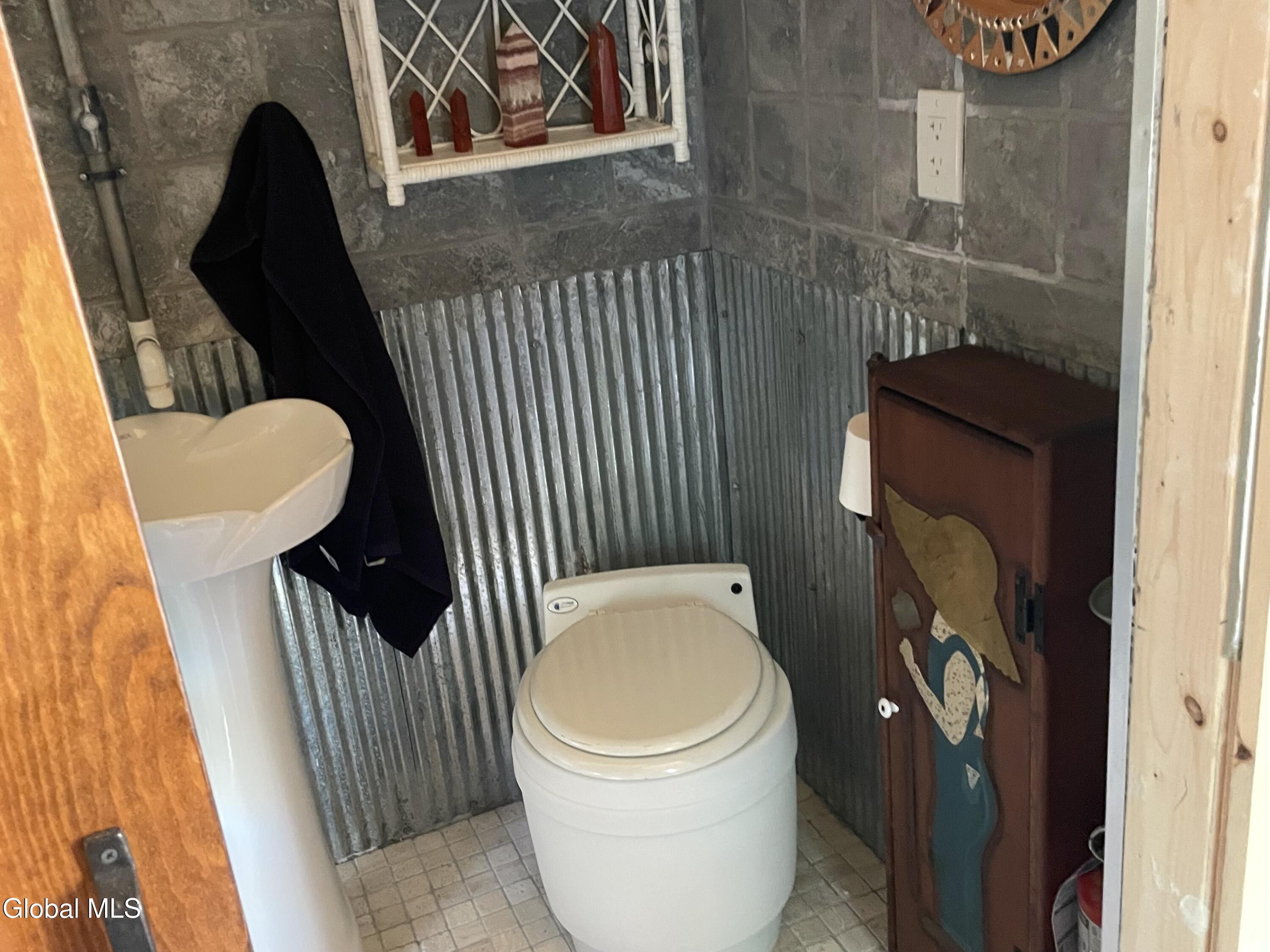 386 Beaver Pond Road Adirondack NY 12808
