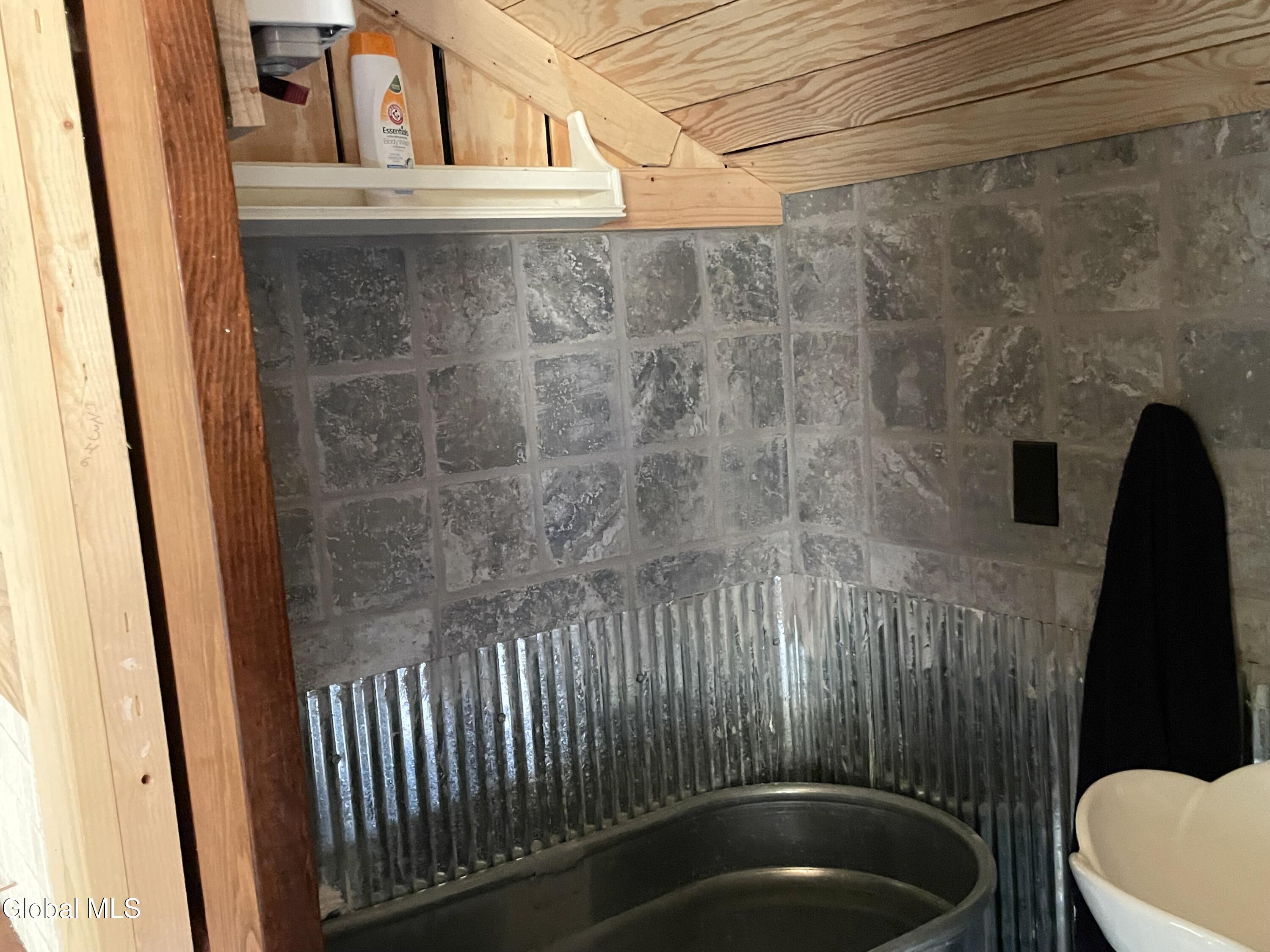 386 Beaver Pond Road Adirondack NY 12808
