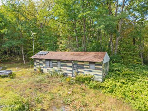 332 Hammondtown Road Amsterdam NY 12010