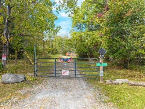 332 Hammondtown Road Amsterdam NY 12010
