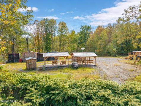 332 Hammondtown Road Amsterdam NY 12010