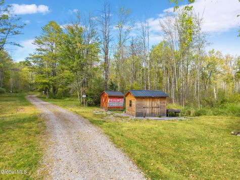 332 Hammondtown Road Amsterdam NY 12010
