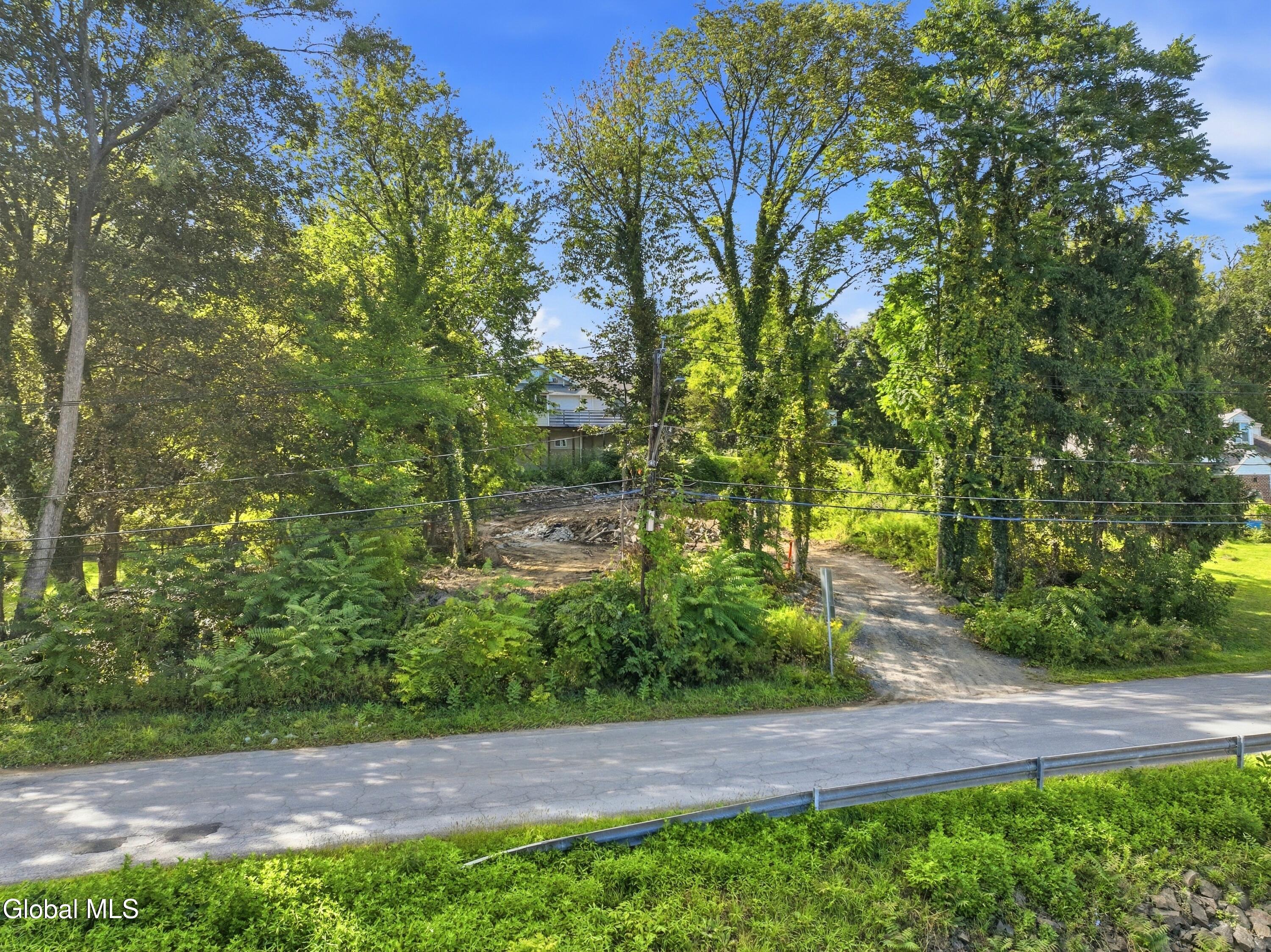 28 Crabapple Lane Watervliet NY 12189