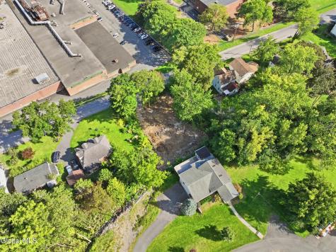 28 Crabapple Lane Watervliet NY 12189