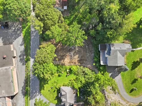 28 Crabapple Lane Watervliet NY 12189