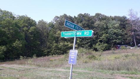 L40 Tarrytown Road Feura Bush NY 12067