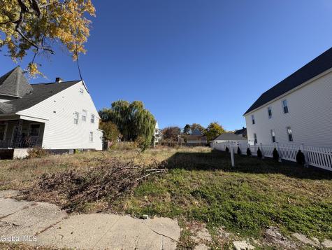 1584 Avenue A Schenectady NY 12308