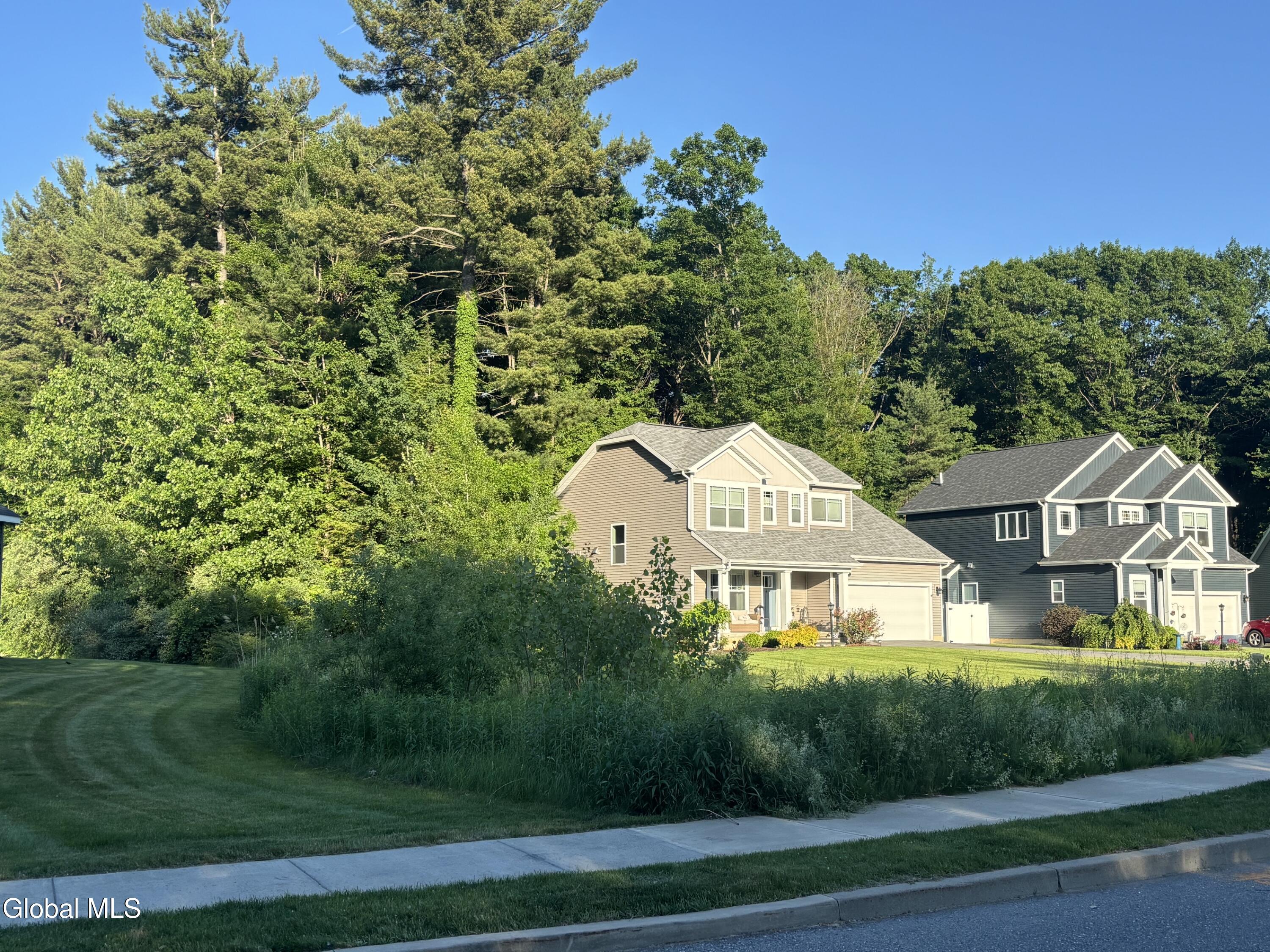 51 Vettura Court Malta NY 12020