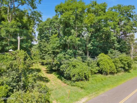 118 Glenmore Road Troy NY 12180