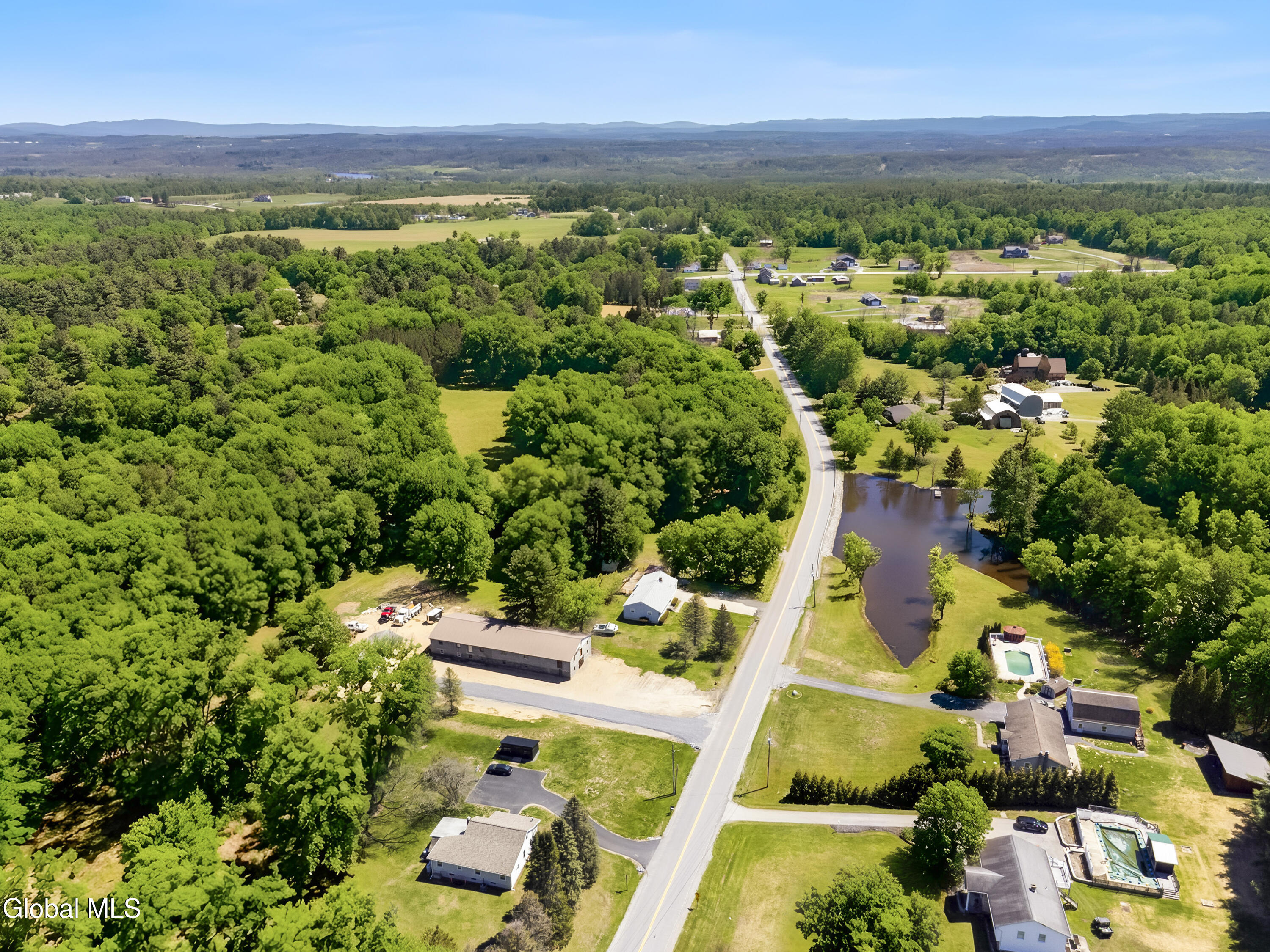 25 Mcdermott Road Mechanicville NY 12118