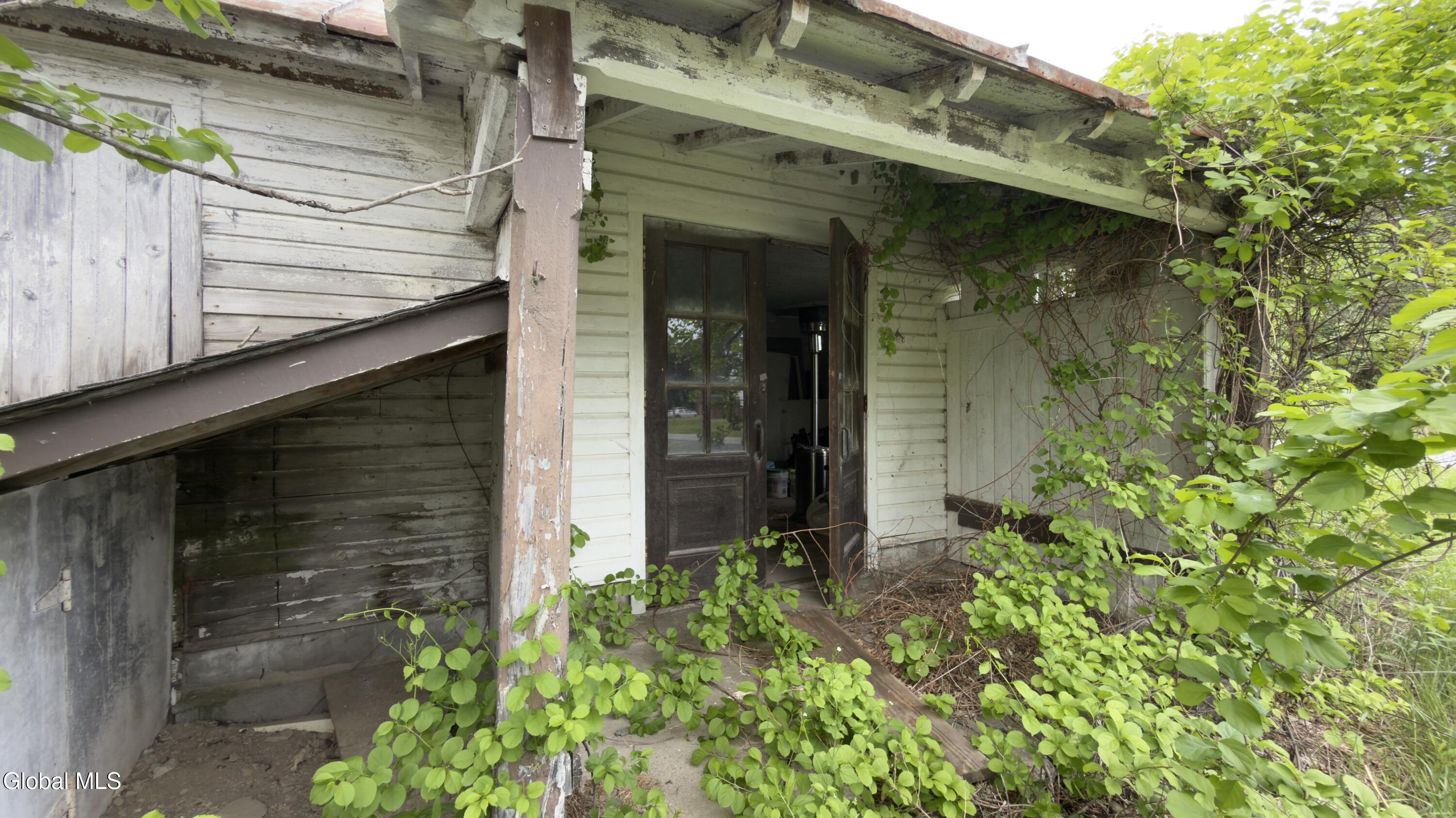 108 Ny-32 Saratoga NY 12871