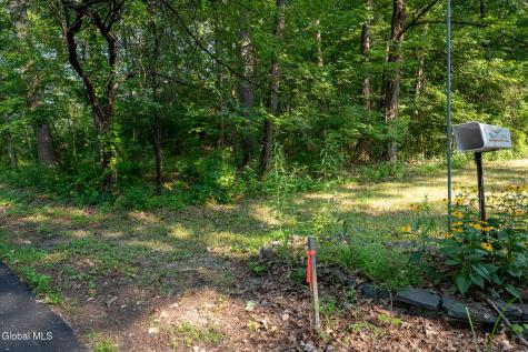 47 Wheeler Road Glenmont NY 12077