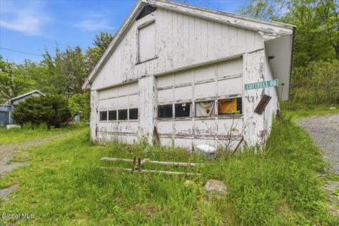 266 Fox Hollow Road Petersburgh NY 12138