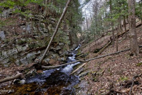 L7 Wilton Greenfield Road Wilton NY 12831