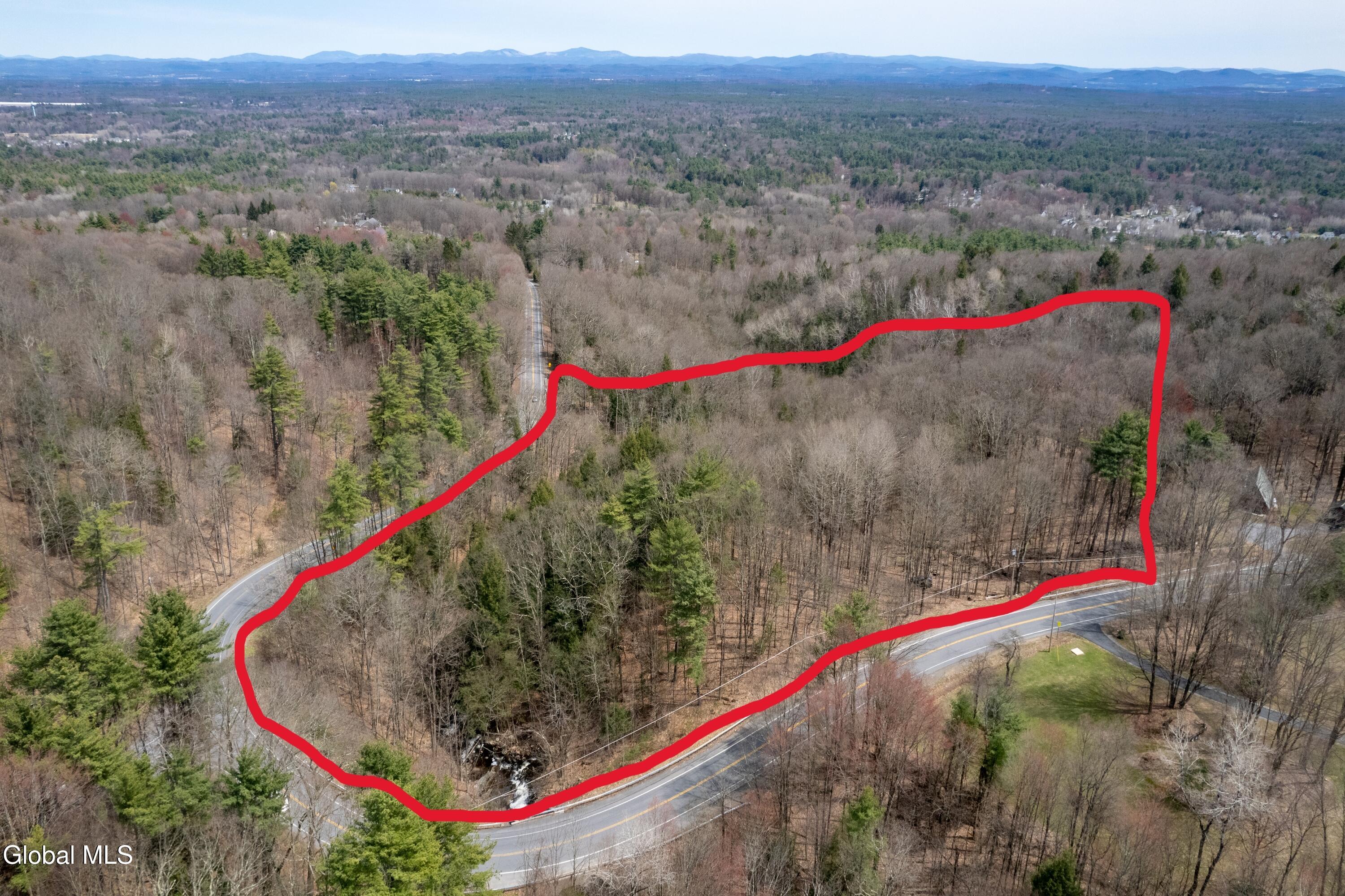 L7 Wilton Greenfield Road Wilton NY 12831