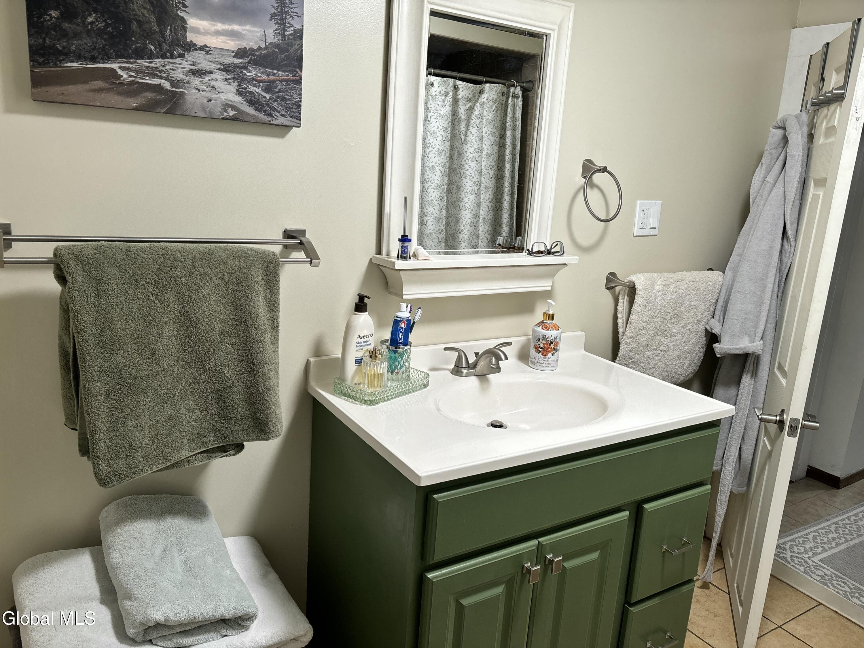 L2 27.11 King Road Saratoga NY 12831