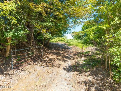 3661 Scotch Church Road Pattersonville NY 12137