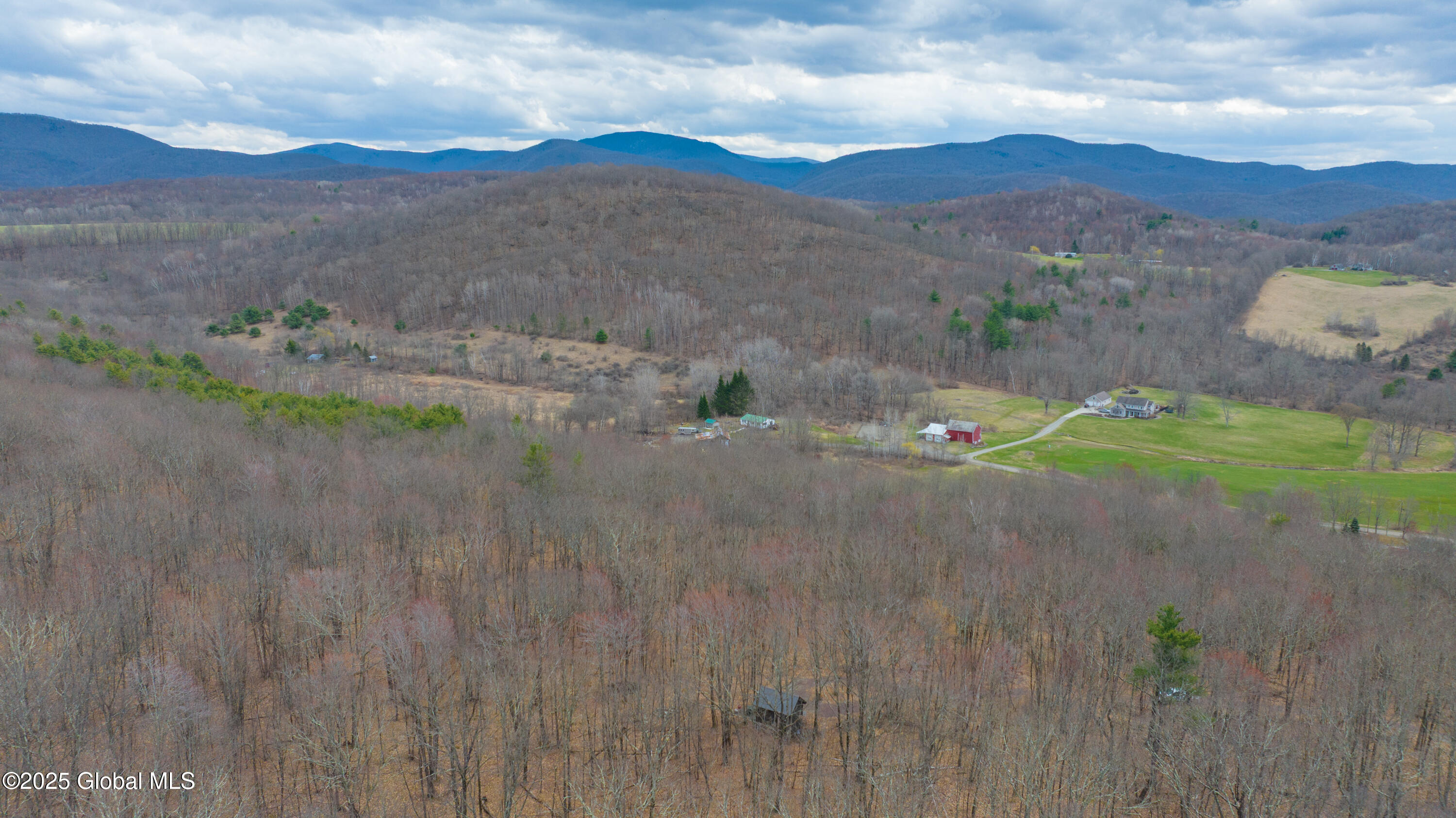 52 Oak Hill Road Salem NY 12832