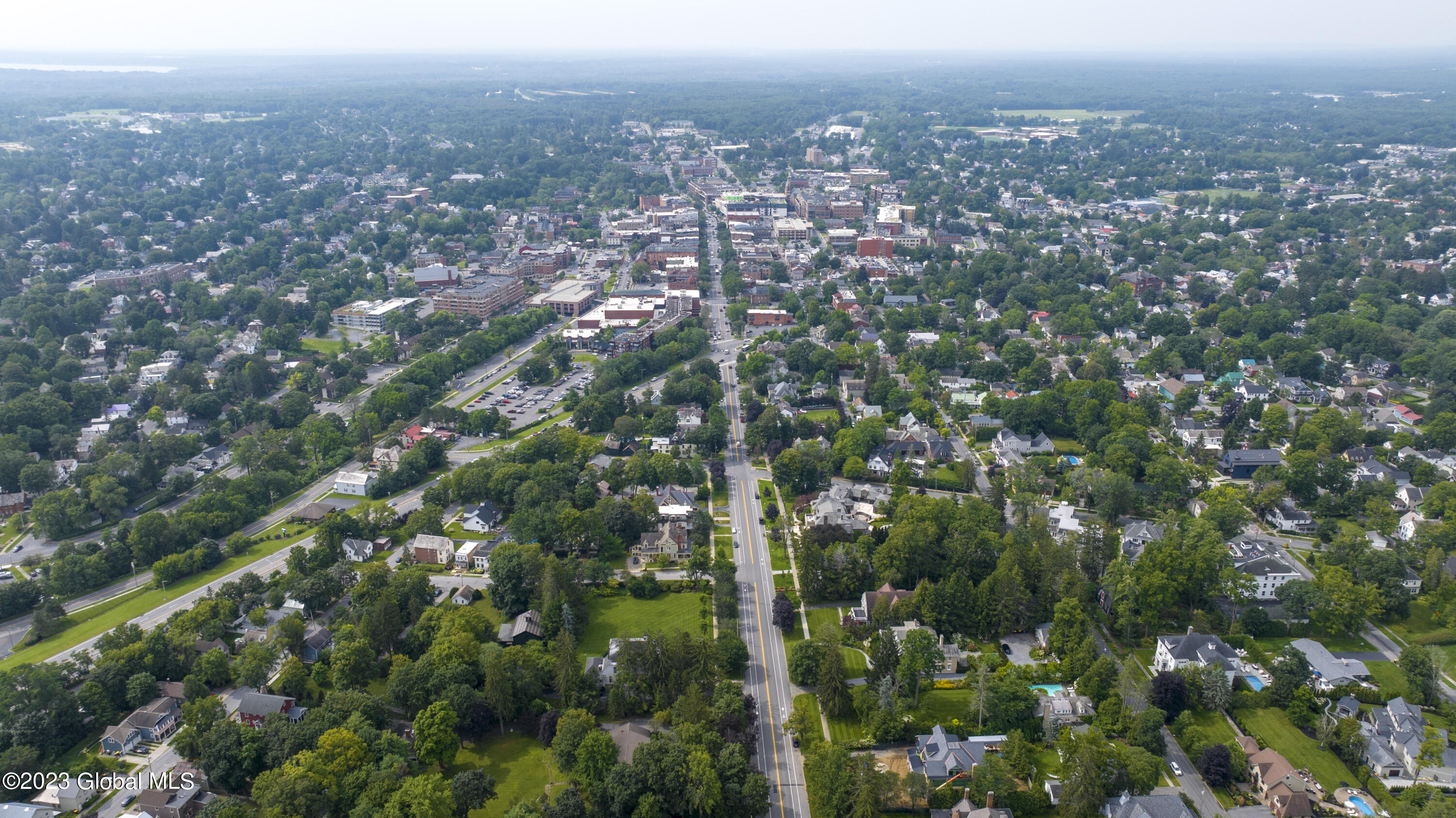 L70 N Circular North Street Saratoga Springs NY 12866