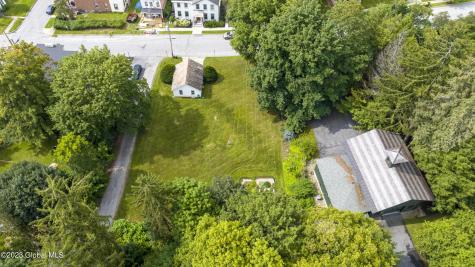 L70 N Circular North Street Saratoga Springs NY 12866