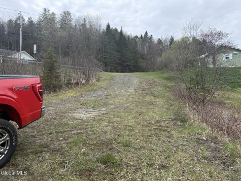 L6 Nys 28n Newcomb NY 12852