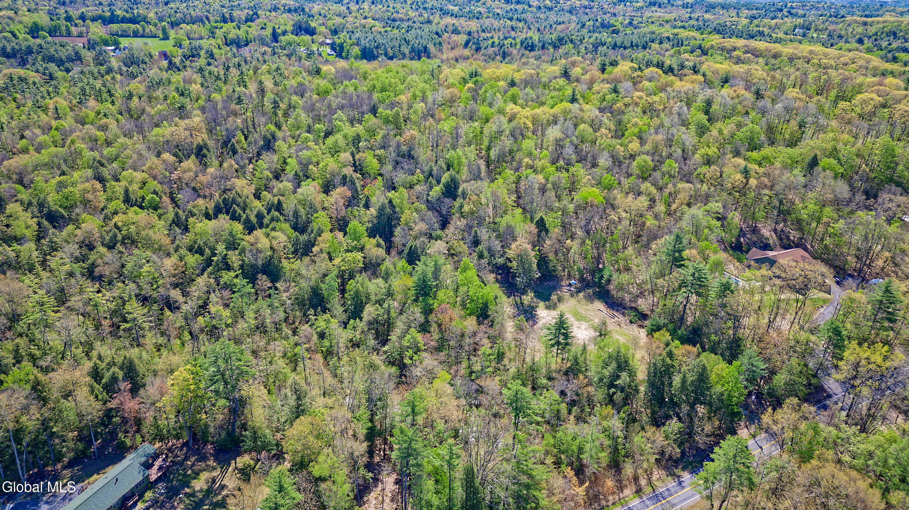 77 King Road Middle Grove NY 12850