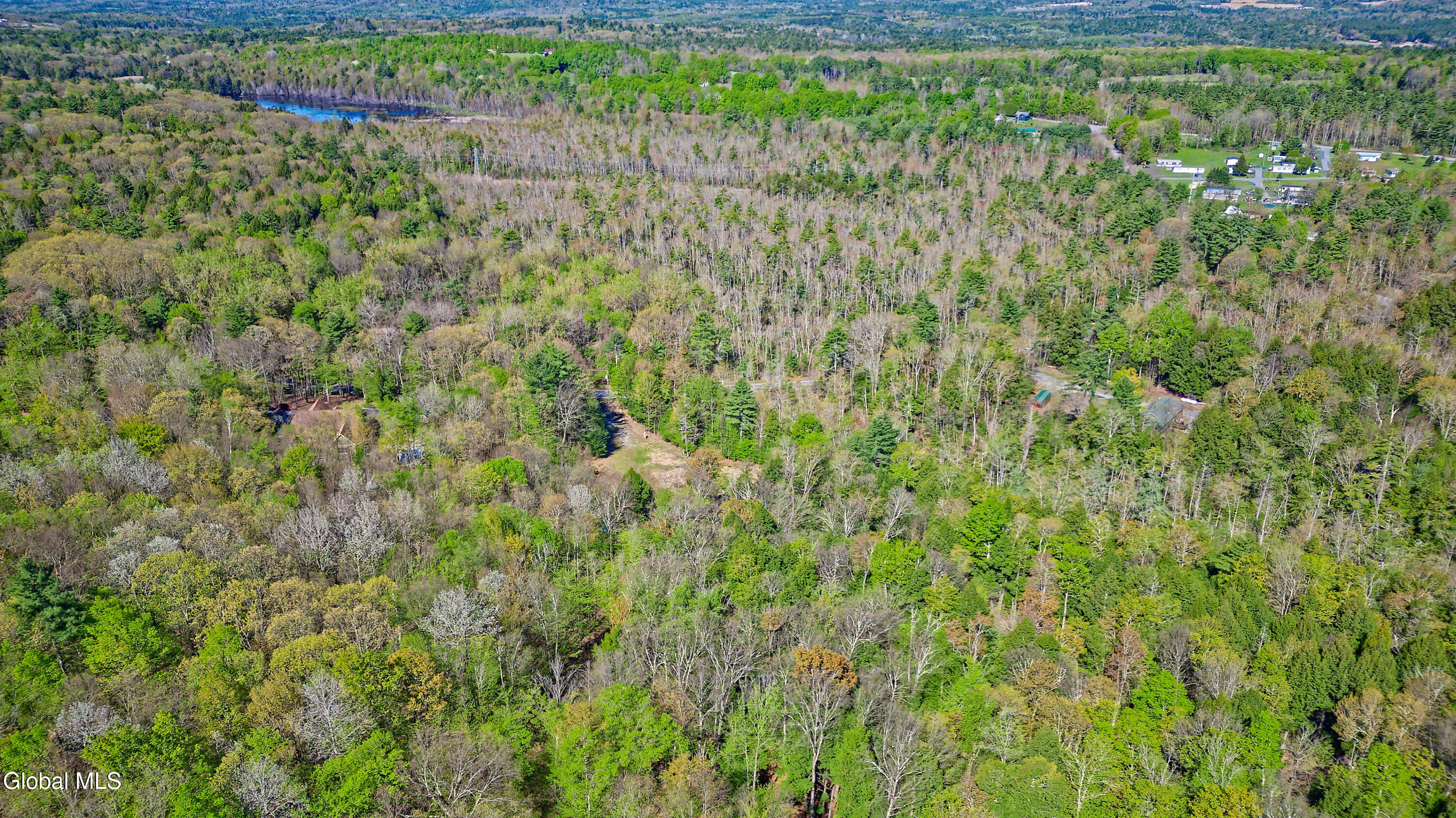 77 King Road Middle Grove NY 12850