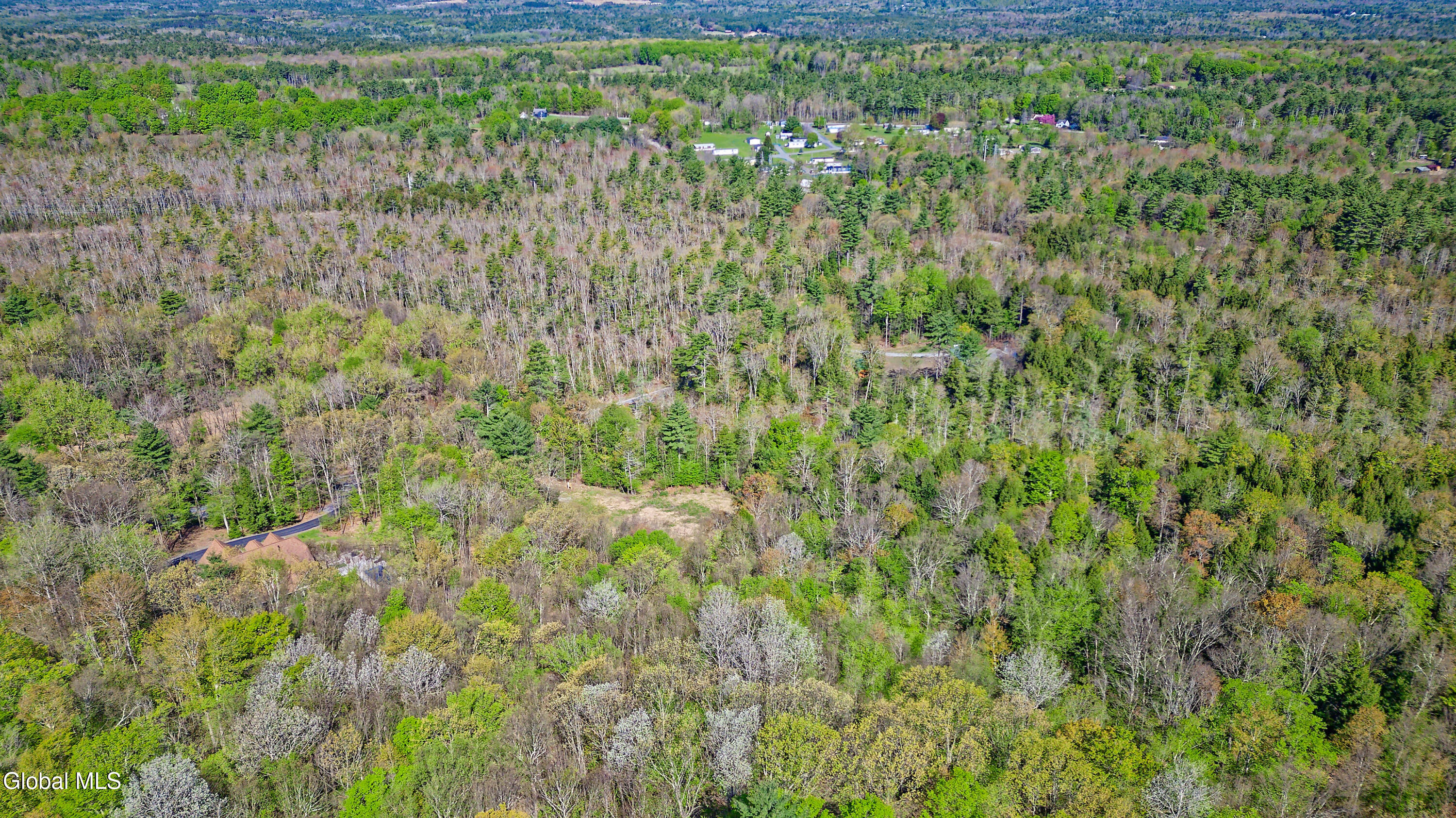 77 King Road Middle Grove NY 12850