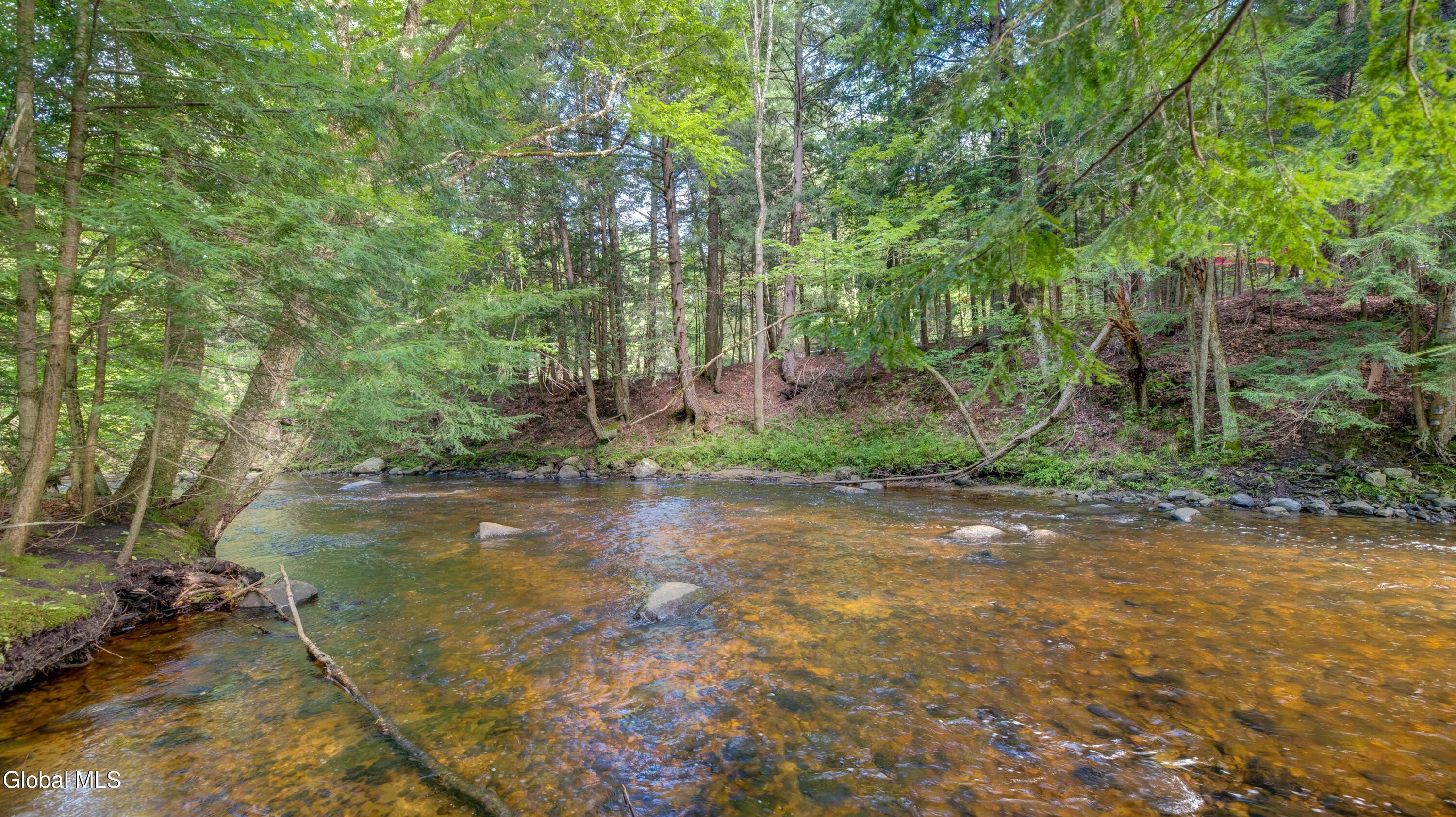 136 Bornt Road Broadalbin NY 12025