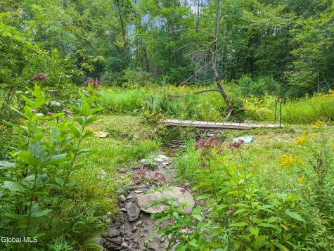 165 Cleveland Road Sloansville NY 12031