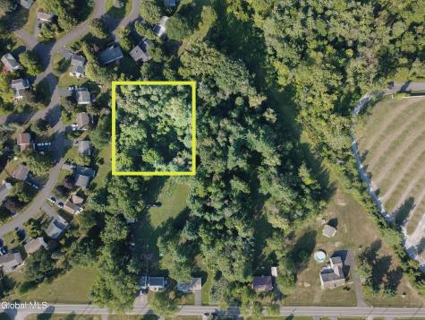 L33 Elm Ave East Selkirk NY 12158