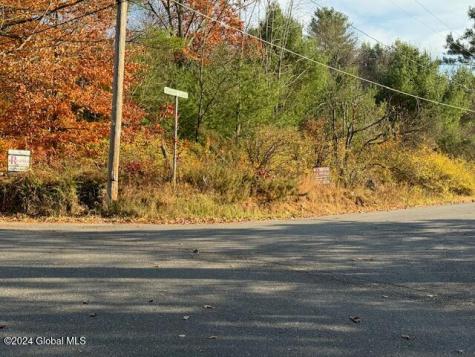 30 Vanare Lane Lake Luzerne NY 12846