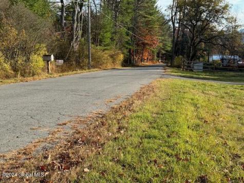 30 Vanare Lane Lake Luzerne NY 12846