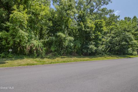 Lot 27.2 & Lot 27.3 Spice Mill Clifton Park NY 12065