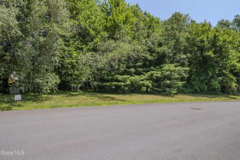 Lot 27.2 & Lot 27.3 Spice Mill Clifton Park NY 12065