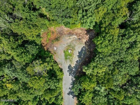 12 Jasmine Road Stephentown NY 12168