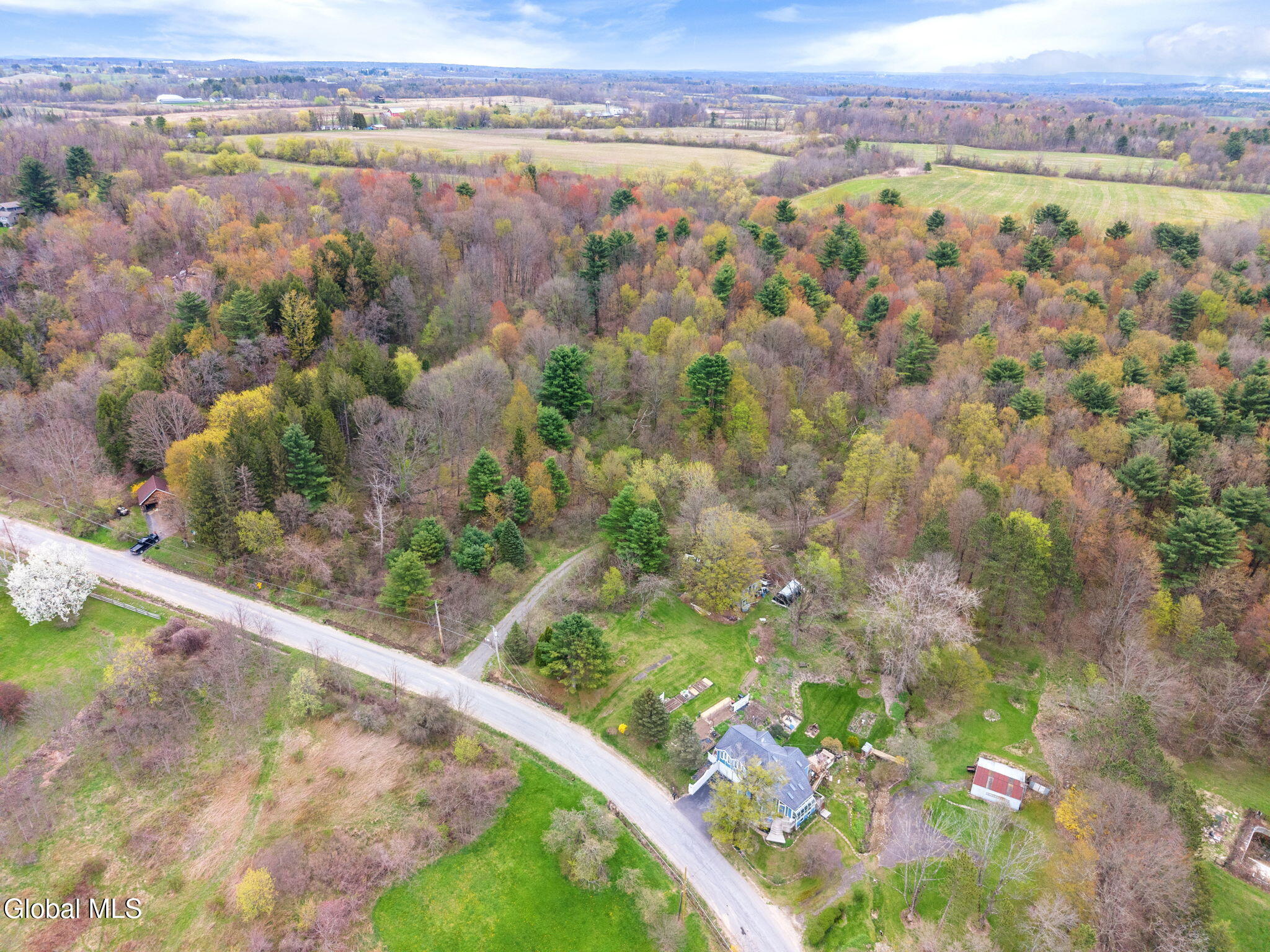 L 24.2 Switzer Hill Road Fonda NY 12068