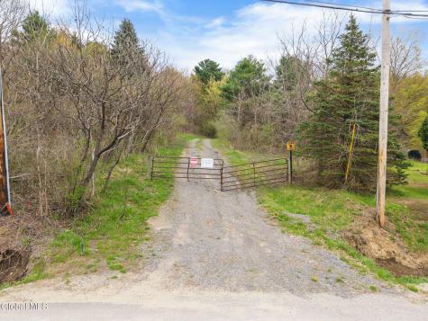 L 24.2 Switzer Hill Road Fonda NY 12068