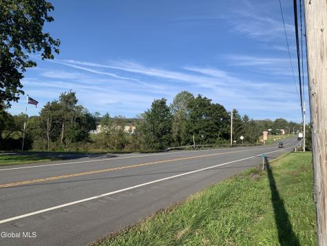 L34.111 Western Turnpike Esperance NY 12066