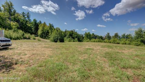 2 Wills Way Edinburg NY 12134