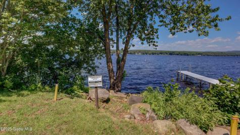 2 Wills Way Edinburg NY 12134