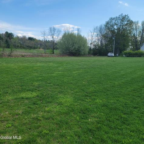 26 Starboard Way Schaghticoke NY 12154