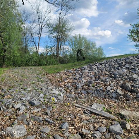 26 Starboard Way Schaghticoke NY 12154