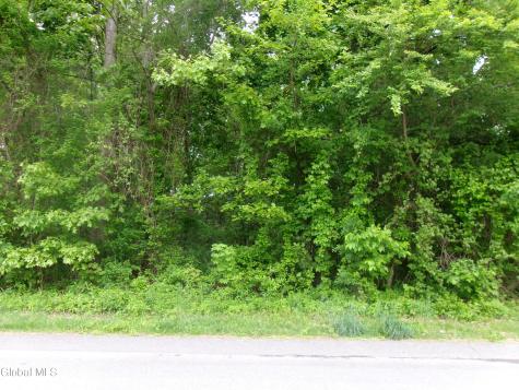 13 Pinecrest Drive Schenectady NY 12309